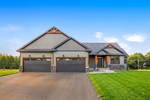 883 174th Ave Ne, Ham Lake, MN, 55304-4484 | Card Image