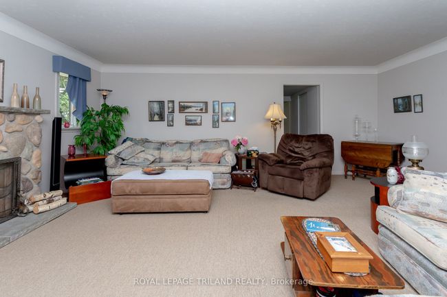 853 Avon Dr, House other with 3 bedrooms, 2 bathrooms and 10 parking in Malahide ON | Image 23