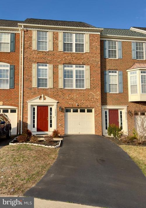 15044 Danehurst Cir, GAINESVILLE, VA, 20155-4443 | Card Image