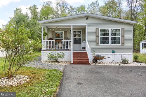 69 S Elmer Ave, HALIFAX, PA, 17032-8965 | Card Image