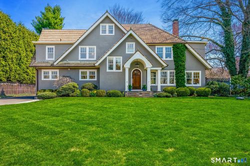 15 Beach Dr, Darien, CT, 06820-5609 | Card Image