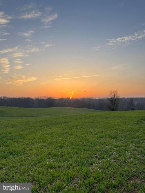 19101 Darnestown Rd, POOLESVILLE, MD, 20837 | Card Image