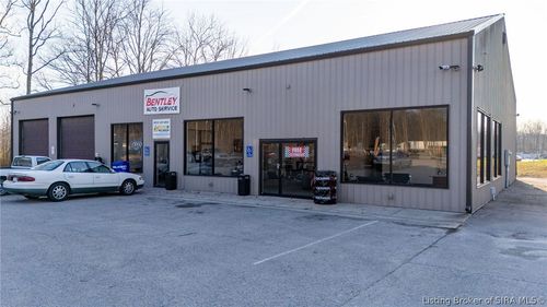 3250 Clifty Dr, Madison, IN, 47250-1677 | Card Image