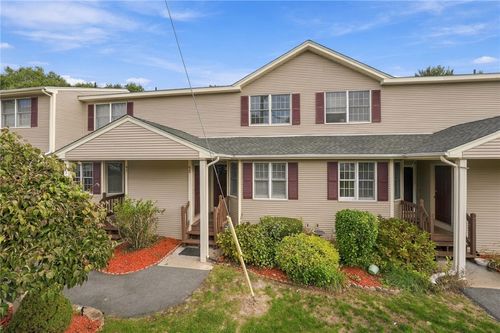 92 Scenic Dr, West Warwick, RI, 02893-7400 | Card Image
