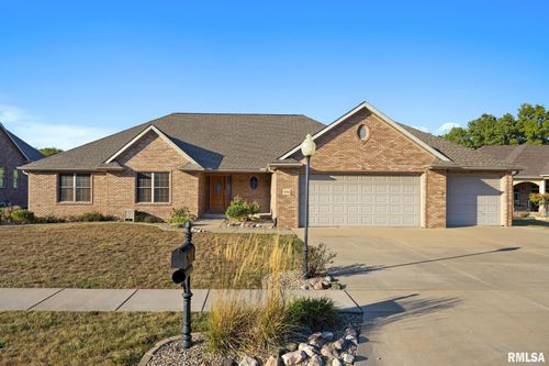 2727 Aspen Ct, Pekin, IL, 61554-9502 | Card Image