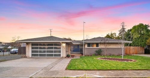 312 D St, Lincoln, CA, 95648-1831 | Card Image