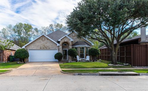 1706 Hollow Creek Ct, Garland, TX, 75040-5517 | Card Image
