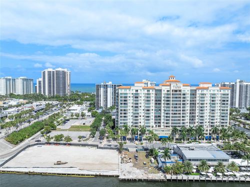 1805-3000 E Oakland Park Blvd, Fort Lauderdale, FL, 33306-1818 | Card Image