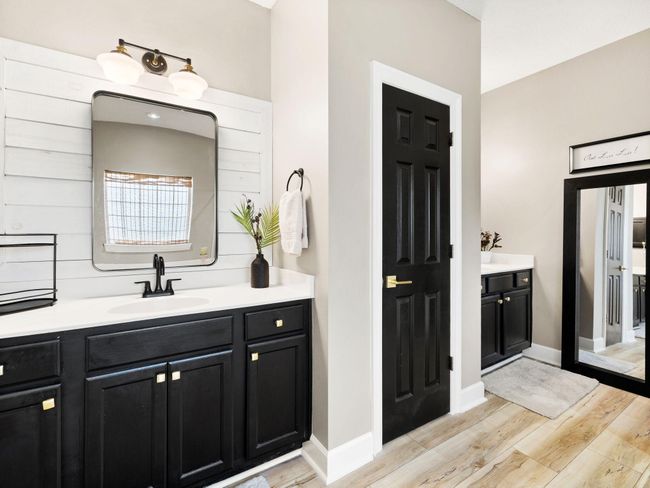 Master Bath | Image 37