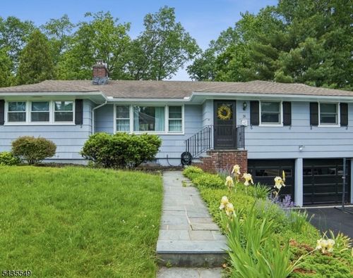 31 Albright Cir, Madison, NJ, 07940-2629 | Card Image