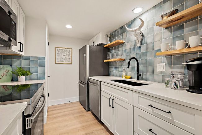 APT-3 - 1206 Hollow Creek Dr, Condo with 1 bedrooms, 2 bathrooms and 2 parking in Austin TX | Image 15