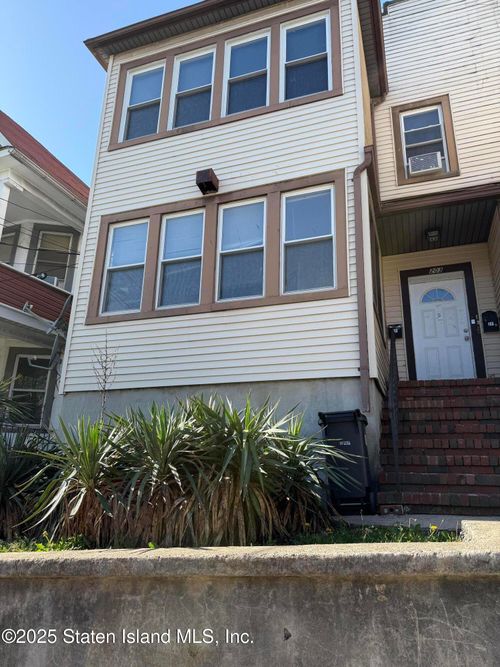 fl-1st-203 Corson Ave, Staten Island, NY, 10301-2951 | Card Image
