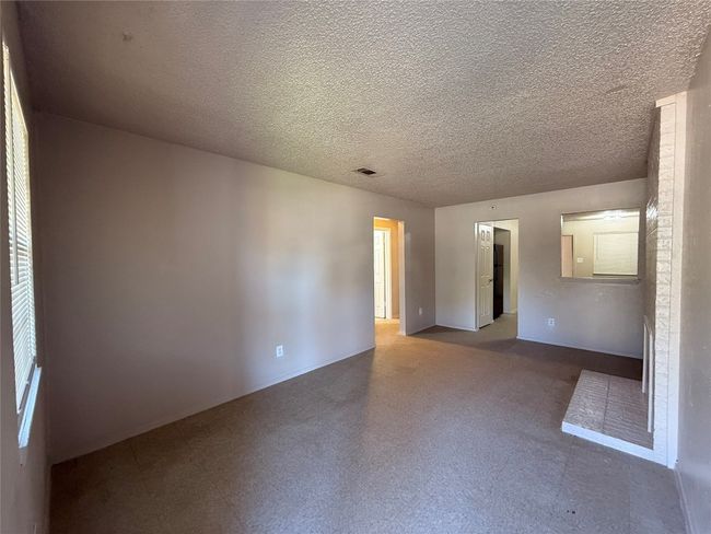 Side B - Living Room | Image 6