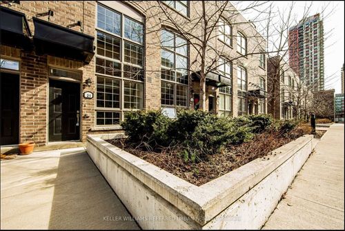 21-17 Powerhouse St, Toronto, ON, M6H0C5 | Card Image