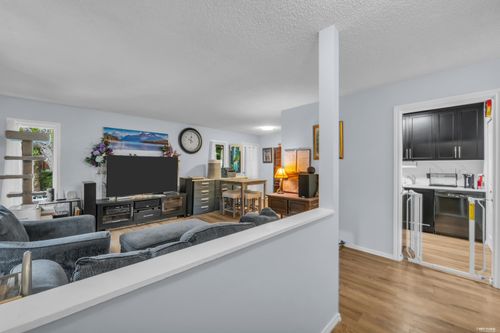 1202-10620 150 St, Surrey, BC, V3R7S1 | Card Image