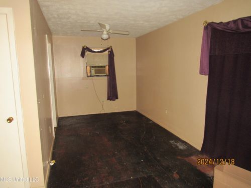 310 W Sixth St, Yazoo City, MS, 39194-3110 | Card Image