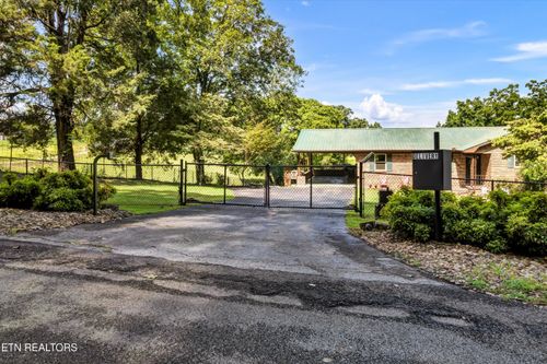 2451 Black Oak Rd, Jefferson City, TN, 37760-5109 | Card Image