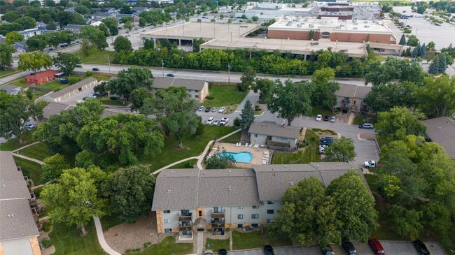 APT-8 - 9533 University Ave, Condo with 2 bedrooms, 2 bathrooms and null parking in Clive IA | Image 20