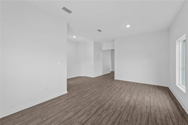 8416 100 Th Ave, House other with 4 bedrooms, 2 bathrooms and null parking in Vero Beach FL | Image 5