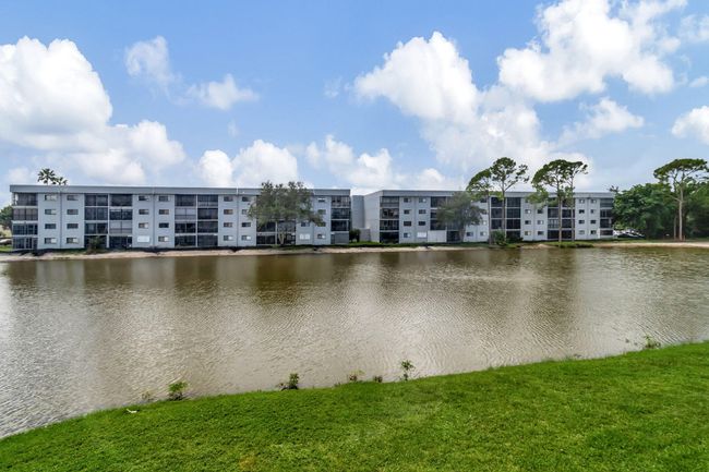 APT-201 - 7618 Tahiti Ln, Condo with 3 bedrooms, 2 bathrooms and null parking in Lake Worth FL | Image 44