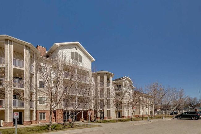 1310 - 17 Country Village Bay Ne, Home with 2 bedrooms, 2 bathrooms and 2 parking in Calgary AB | Image 29