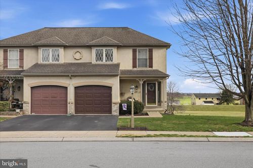 60 Talon Dr, EPHRATA, PA, 17522-8764 | Card Image