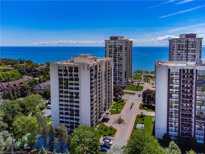 PH6 - 2175 Marine Dr, House attached with 2 bedrooms, 2 bathrooms and 1 parking in Oakville ON | Image 2