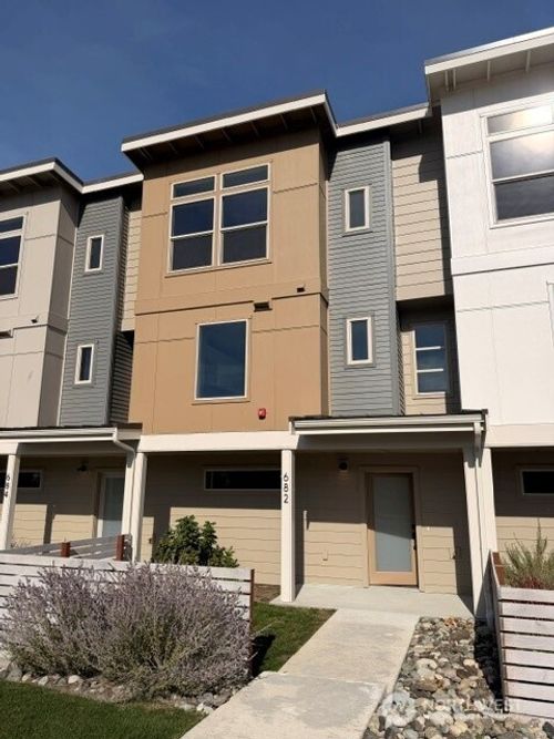 682 (Lot 18) W Kline Rd, Bellingham, WA, 98226-4606 | Card Image