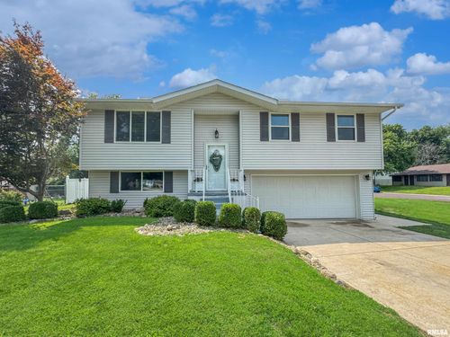 200 Kickapoo Dr, East Peoria, IL, 61611-1531 | Card Image