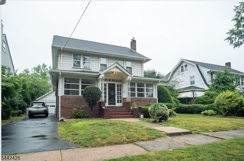 100 W Passaic Ave, Bloomfield, NJ, 07003-4529 | Card Image