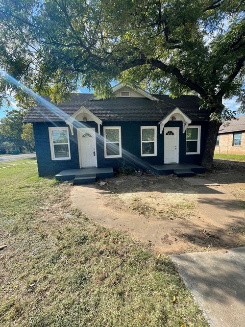 516 S Nueces, Coleman, TX, 76384 | Card Image