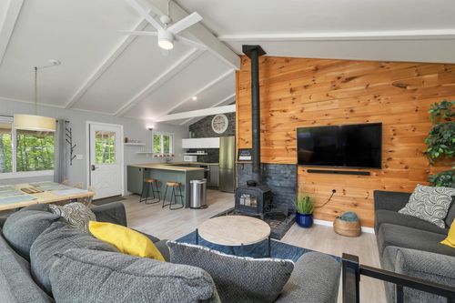 8 Little Shore Dr, Madison, NH, 03849-5515 | Card Image