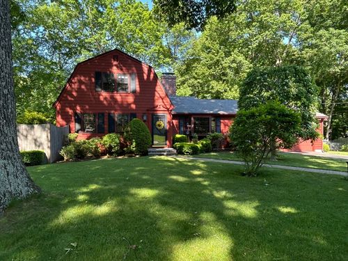 31 Muriel Ln, Milford, MA, 01757-1553 | Card Image