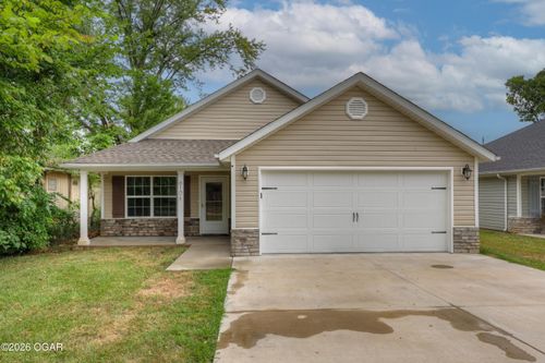 610 Webb Street, Duenweg, MO, 64841 | Card Image