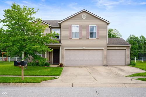 8211 Firefly Way, Indianapolis, IN, 46259-7737 | Card Image