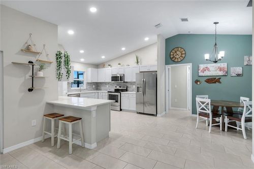 2013 Nw Juanita Pl, Cape Coral, FL, 33993-4202 | Card Image