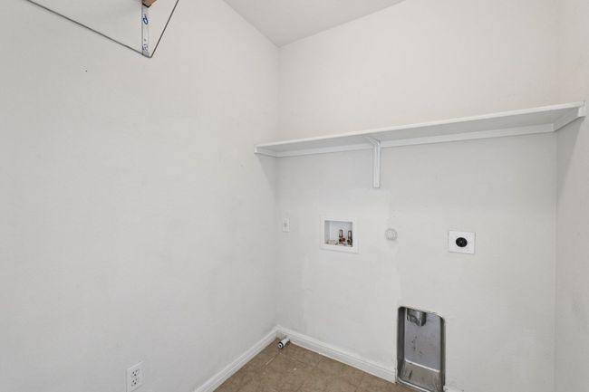 APT-98 - 1900 Little Elm Trl, Townhouse with 3 bedrooms, 3 bathrooms and 2 parking in Cedar Park TX | Image 21