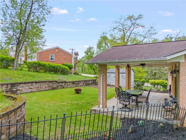 6001 Dashwood Dr, House other with 3 bedrooms, 3 bathrooms and 2 parking in Bethel Park PA | Image 32