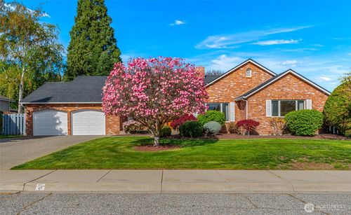 6 Sunburst Street, Wenatchee, WA, 98801 | Card Image