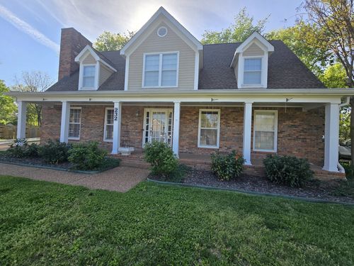 232 Pebble Glen Dr, Franklin, TN, 37064-2911 | Card Image