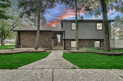17204 Chicago Ave, Lansing, IL, 60438-1261 | Card Image