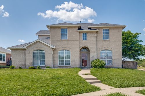 2401 Redfield Dr, Mesquite, TX, 75181-4636 | Card Image