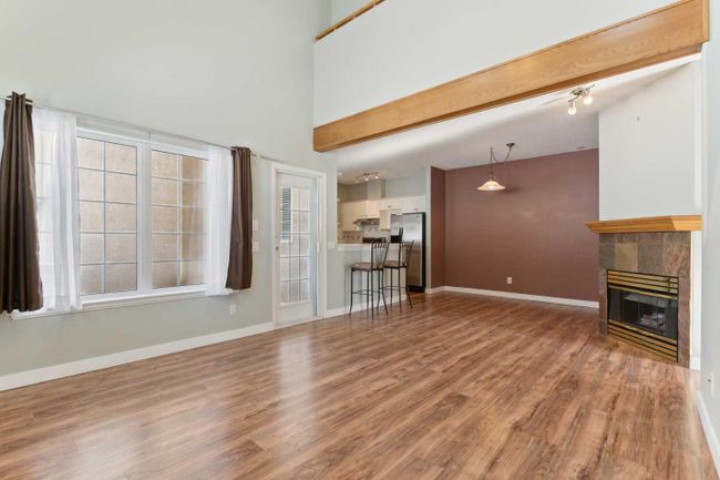 301 Patterson View Sw, Home with 2 bedrooms, 2 bathrooms and 1 parking in Calgary AB | Image 2