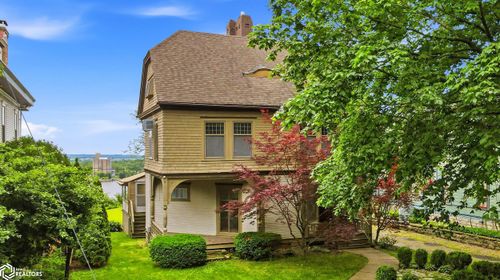 1018 N 4th Street, Burlington, IA, 52601 | Card Image