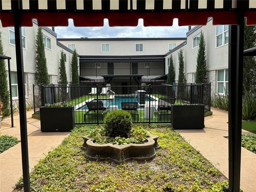 apt-220-1110 Sherwood Ln, Nichols Hills, OK, 73116-6517 | Card Image