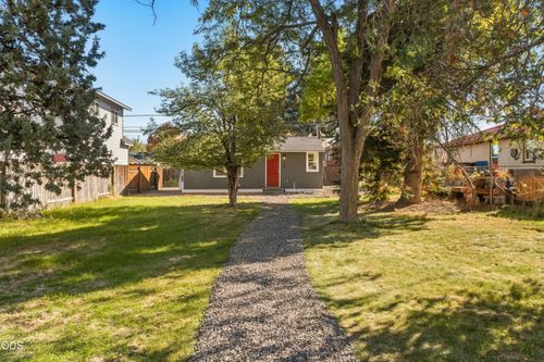 346 Sw 12th St, Redmond, OR, 97756-2006 | Card Image