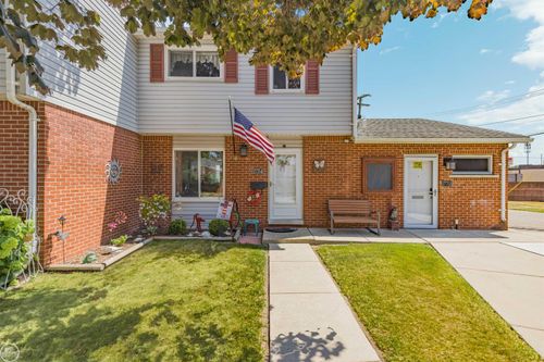 27754 Eastwick Square Road, Roseville, MI, 48066 | Card Image