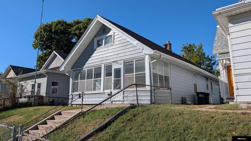 1944 S 11th St, Omaha, NE, 68108-1012 | Card Image