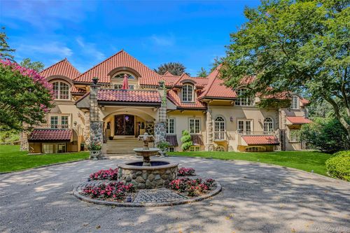 12 Sloanes Ct, Sands Point, NY, 11050-1231 | Card Image