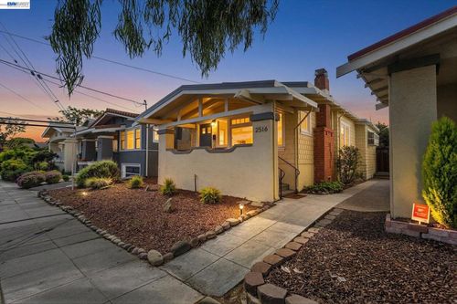 2516 Buena Vista Ave, Alameda, CA, 94501-1517 | Card Image